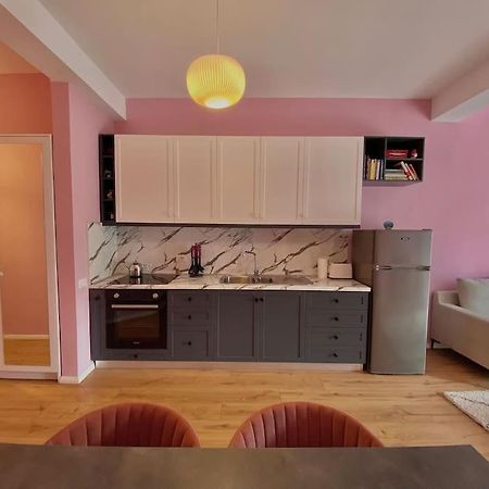 Coral Apartment - City Center Tirana Extérieur photo