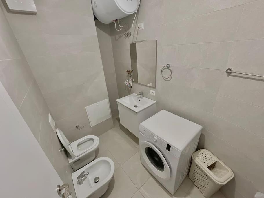 Coral Apartment - City Center Tirana Extérieur photo