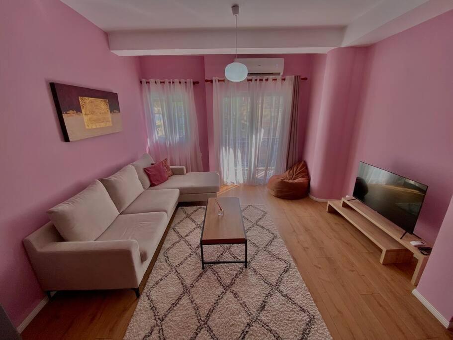 Coral Apartment - City Center Tirana Extérieur photo